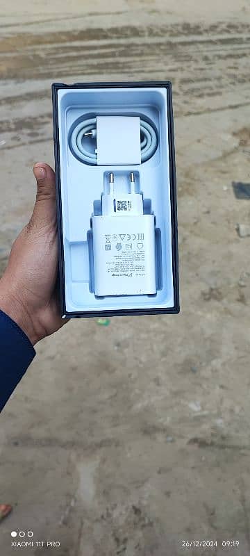 vivo v40 (03336978333) connect me 9