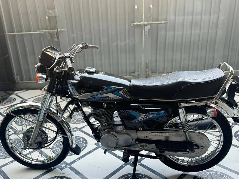 immaculate Honda CG 125 Model 2023 0