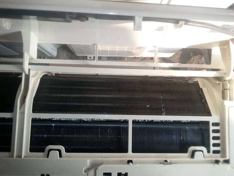 1.5 Mitsubishi inverter. and all company sale AC 7