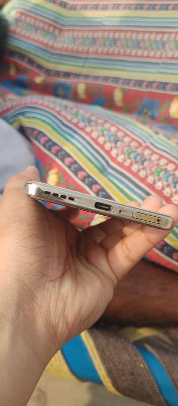 infinix  zero 30 lush condition 1