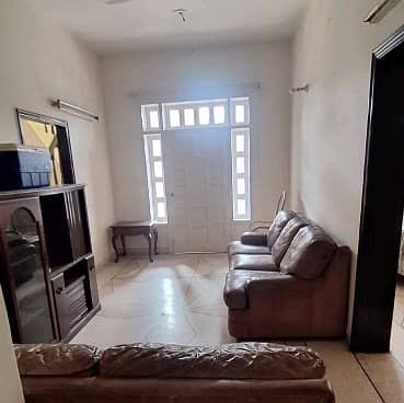 Furnished 10 Marla House Available In Allama Iqbal Town - Kamran Block For sale 16