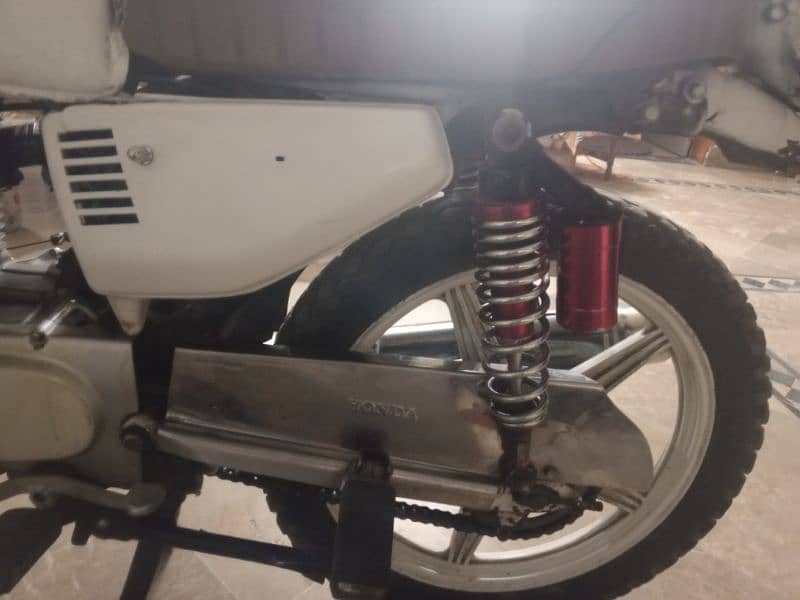 Honda CG 125 converted cafe racer 7