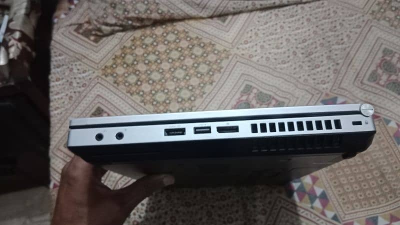 HP 8470 Laptop good condition 7