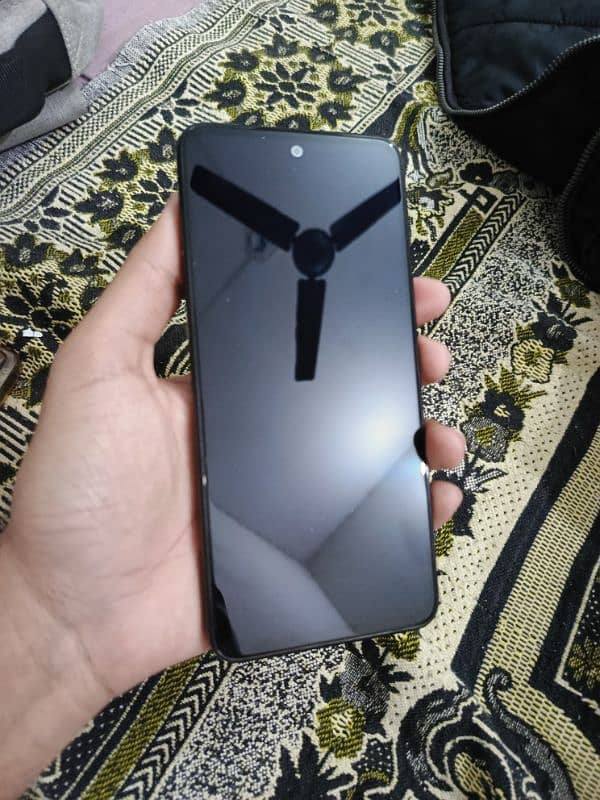 Infinix zero X pro only phone with 10/10 conditions. 0