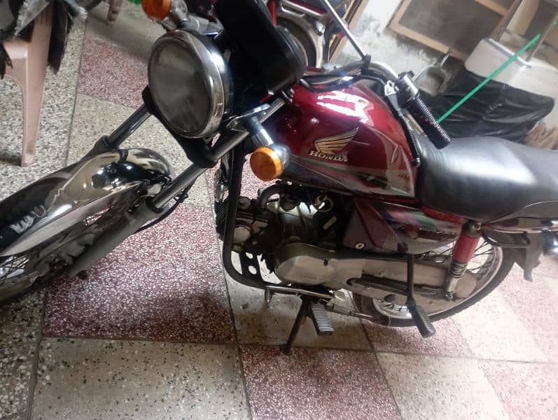 Honda cd 100  Model 2013 8