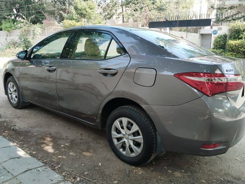 Toyota Corolla GLI 2016 Automatic 5