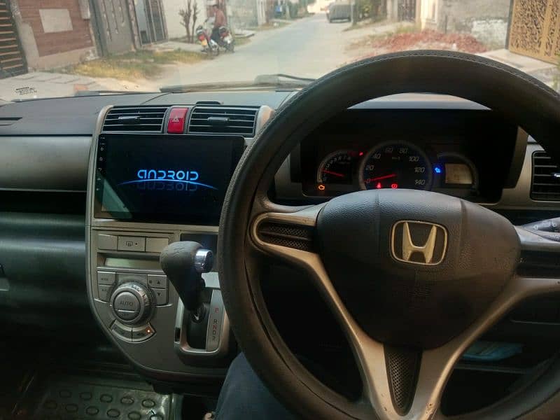 Honda Zest Spark 2014 3