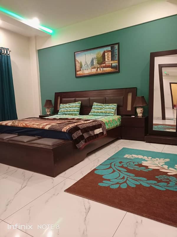 Two bedroom phr day Short Time flats available Bahria Twon 2