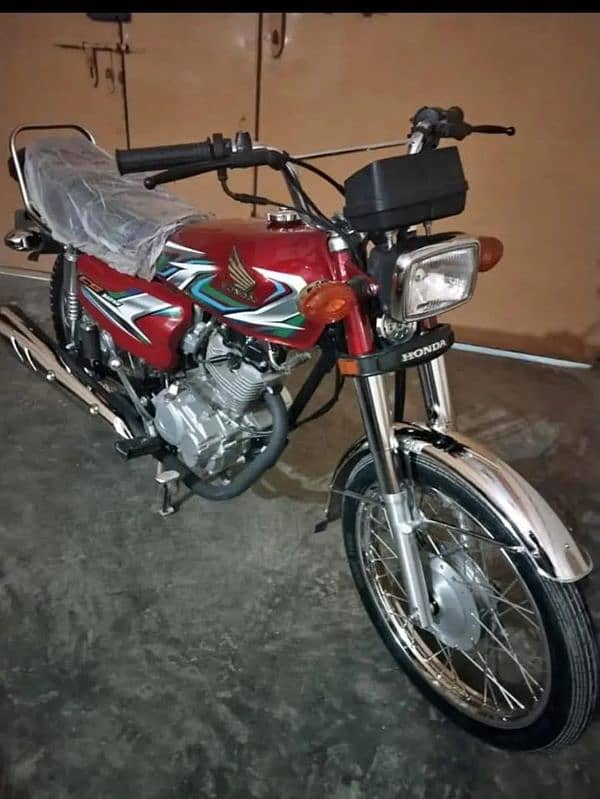 Honda 125 Cg bike 2023 model 03704520642 2