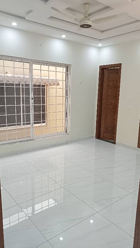 Kanal Ground portion available for rent in Phase 3 9