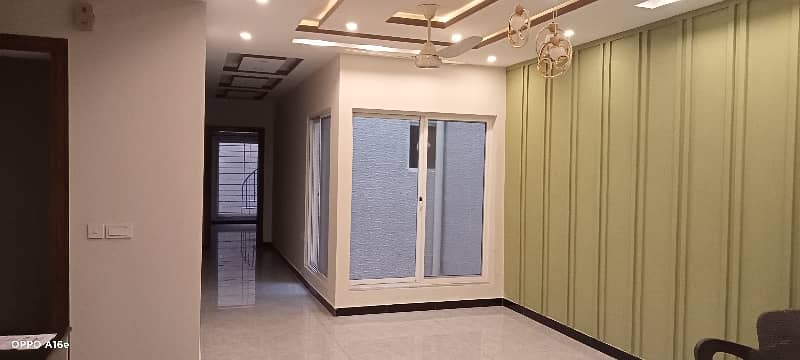 10 Marla Upper Portion Available For Rent 4