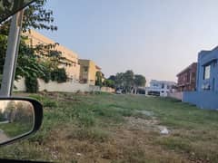 1 Kanal Hot Location Plot Near Canal Road Near All Facilities