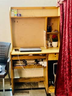 COMPUTER TABLE FOR SALE