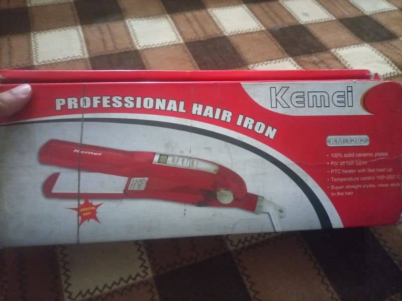 straightener kemei-1282 4