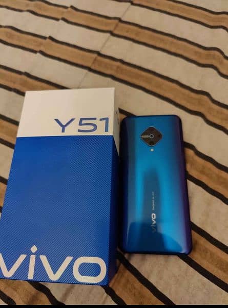 vivo y51 4/128 with box 0