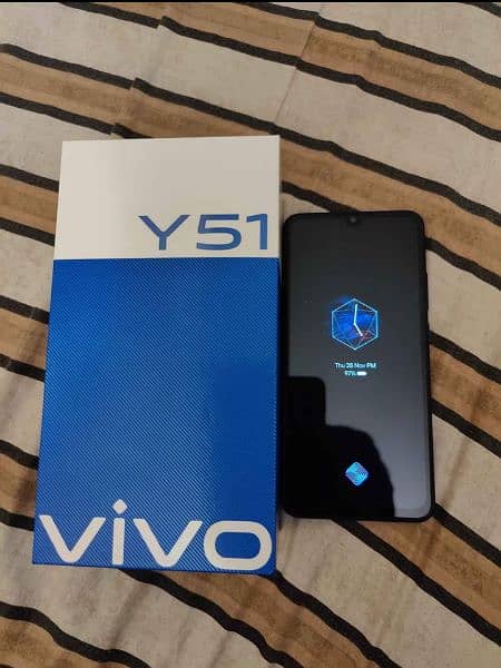 vivo y51 4/128 with box 1