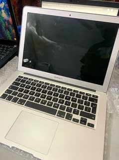 Apple MacBook Air 2015 | 128GB SSD Core i5 5th Gen 11.6-inche