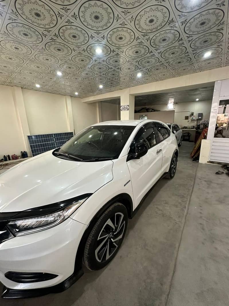 Honda Vezel Hybrid RS Honda Sensing 2018 2