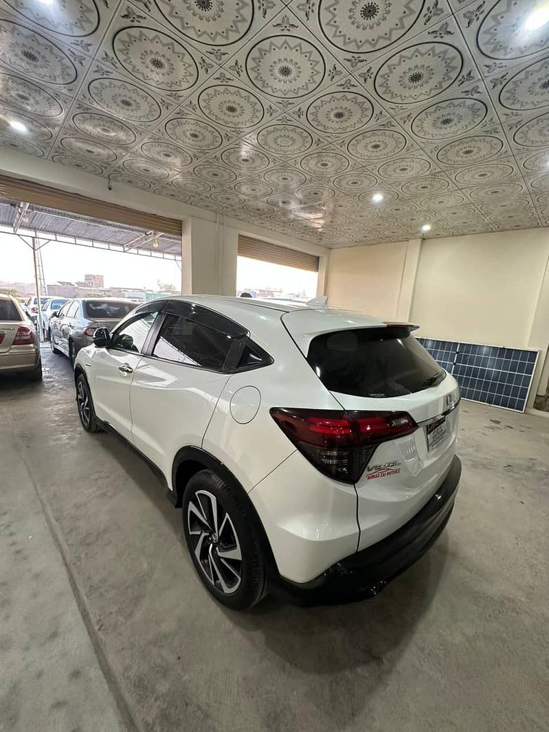 Honda Vezel Hybrid RS Honda Sensing 2018 9