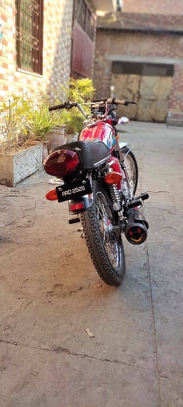 Honda 125 Model 2023 Total geniun 4