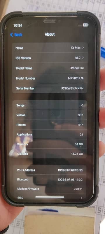 IPhone Xr waterpack 64 gb jv battery health 82% just sides ruff 1