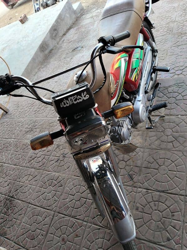 HONDA CD70CC 2022MODEL 2