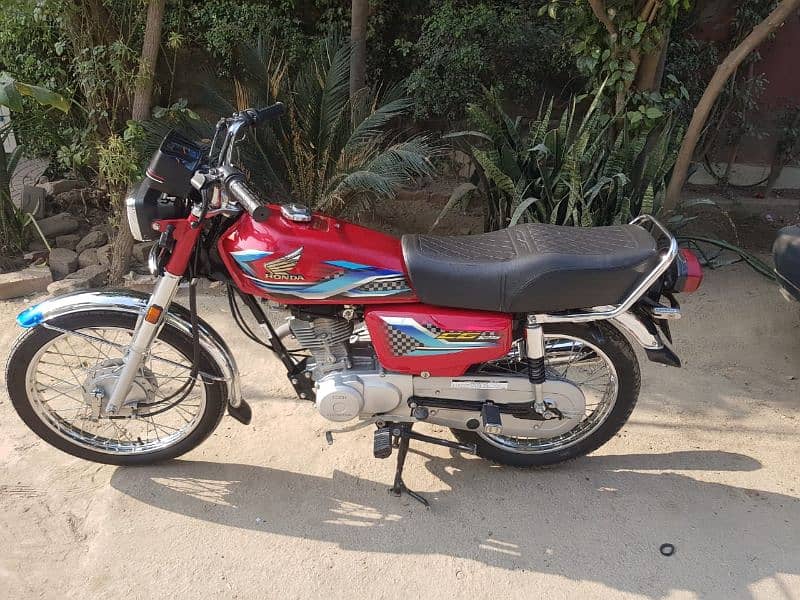 honda 125  2024 4