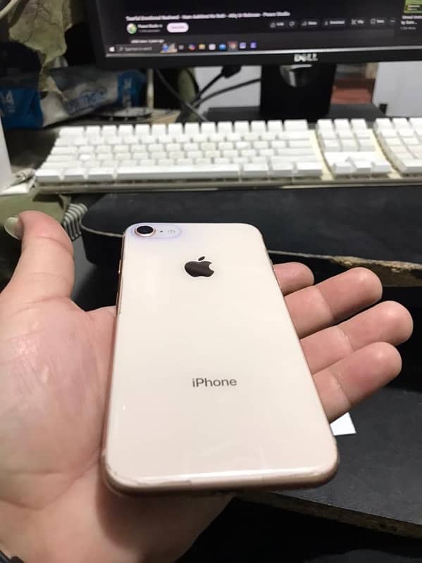 iphone 8  pta approved 64 gb 3