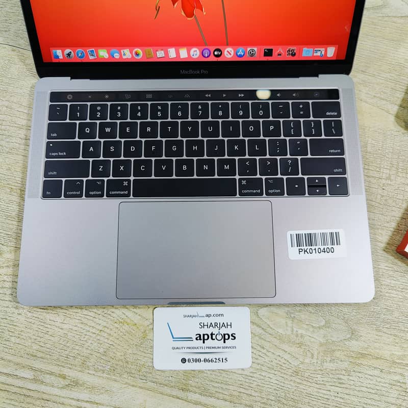 MacBook Pro 2017 13 inches 16GB RAM 2