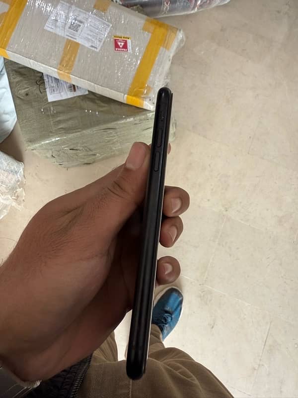 iphone XR HK Pta Approved 4