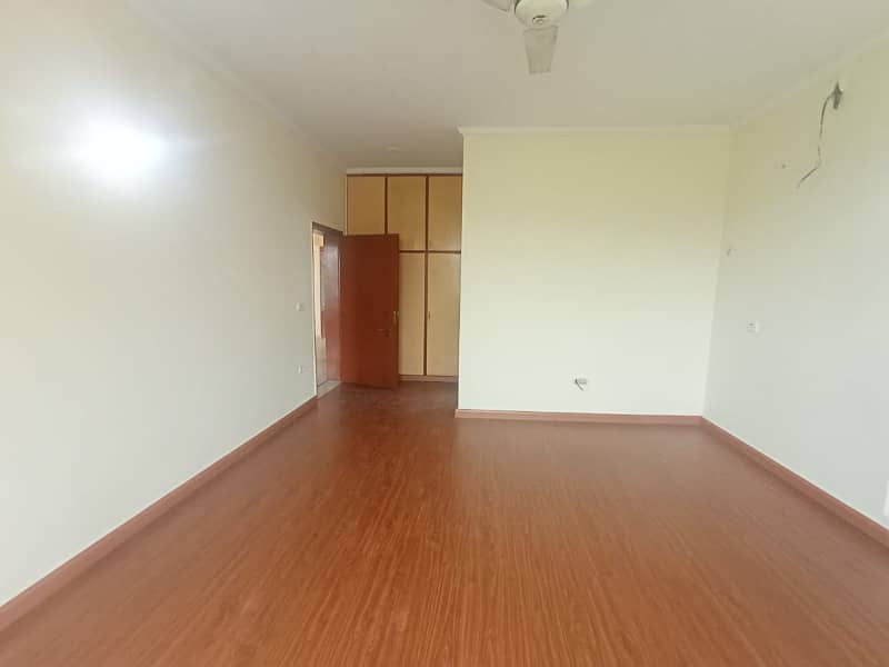 2Knaal Sprat gate 3bed with drawing Dining upper portion for rent in dha phase 2 14