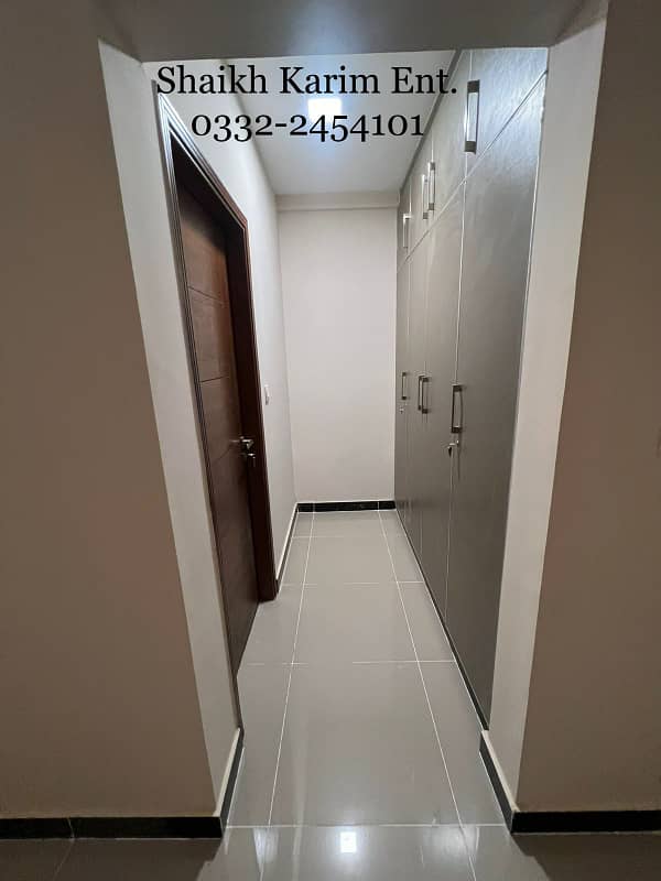 3300 Square Feet Flat In Stunning Askari 5 - Sector J Is Available For sale 7