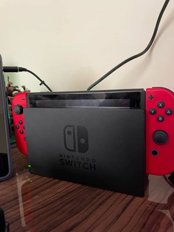 NINTENDO SWITCH 8