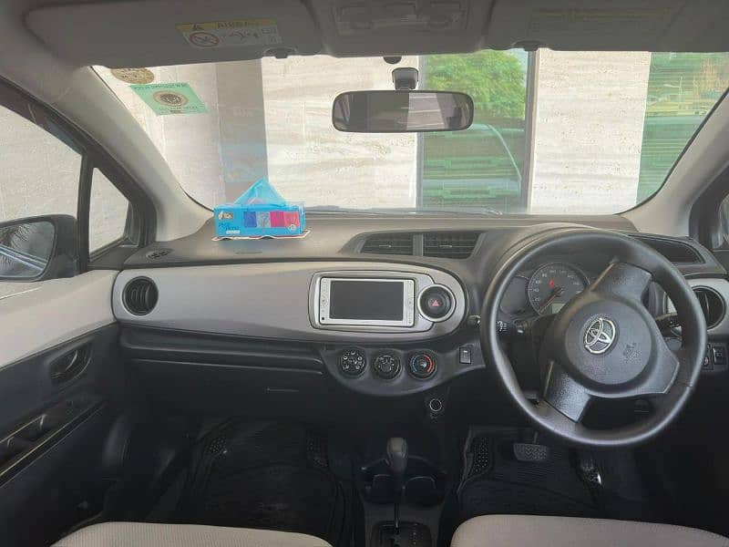 Toyota Vitz 2016 0