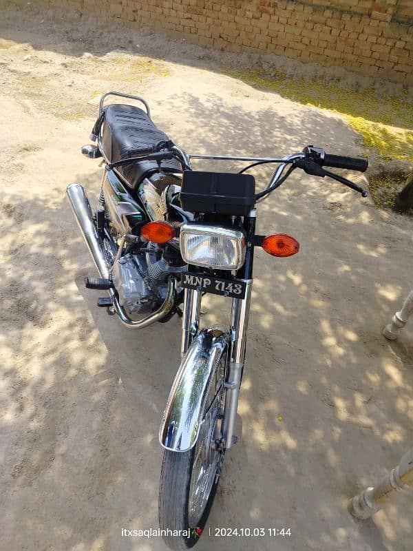 Bike Urgent for sale ha 2012 model ha need money bike one hand use ha 1