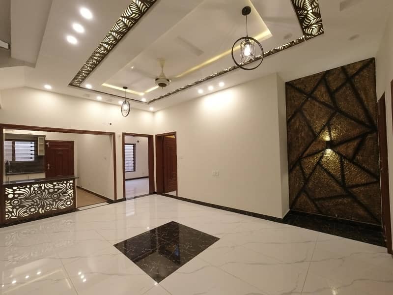 Ideal Prime Location House In Rawalpindi Available For Rs. 26500000 5