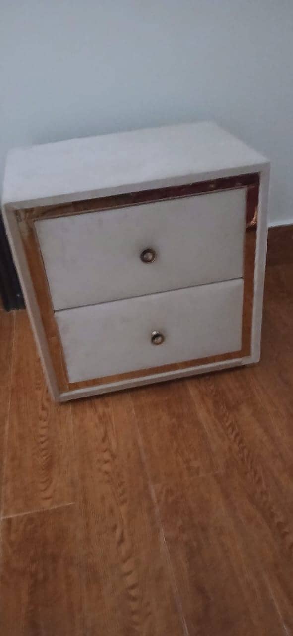 2 single beds with drawers(used for one week only) 3