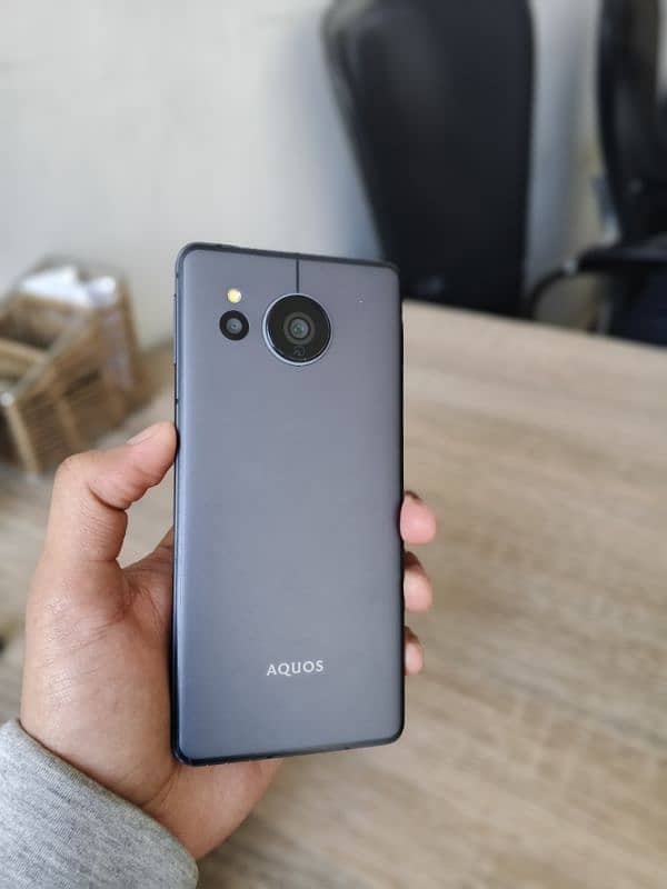 Aquas Sharp Sense 7+ 1