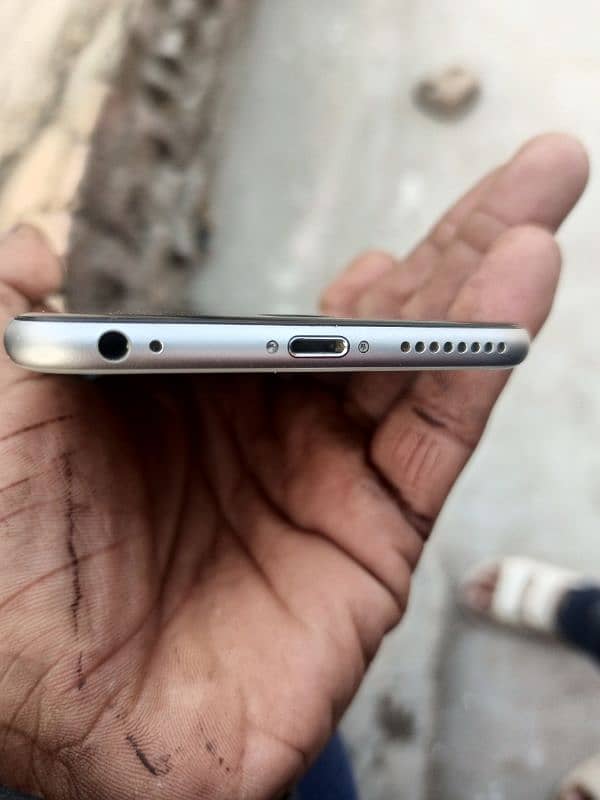 iPhone 6 plus bilkul saaf Sutri condition hai 2