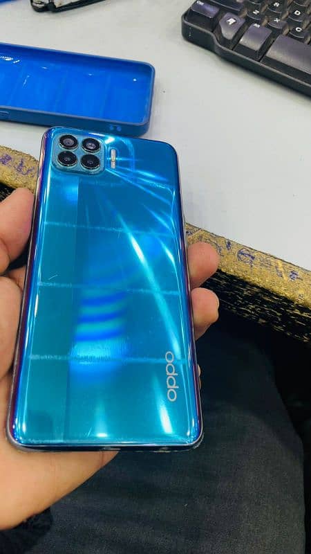 Oppo F17 Pro 4