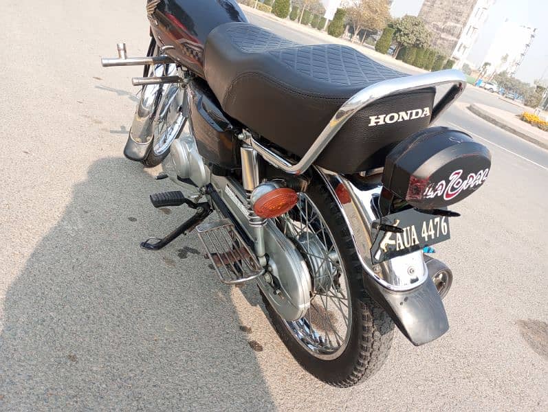 BLACK HONDA 125 2024 7