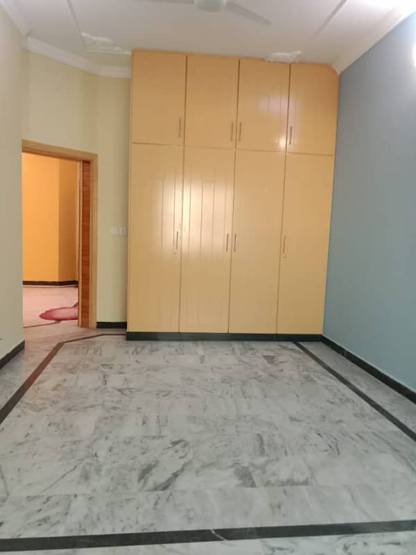 40x80 upper portion for rent in G-15 Islamabad 4