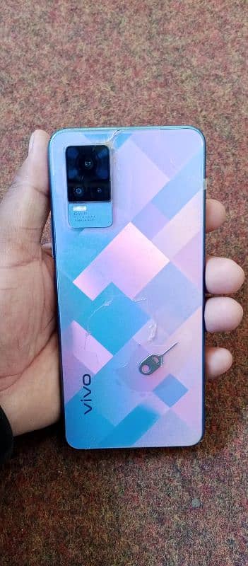 vivo v21e 8gb. 128gb useable phone 5