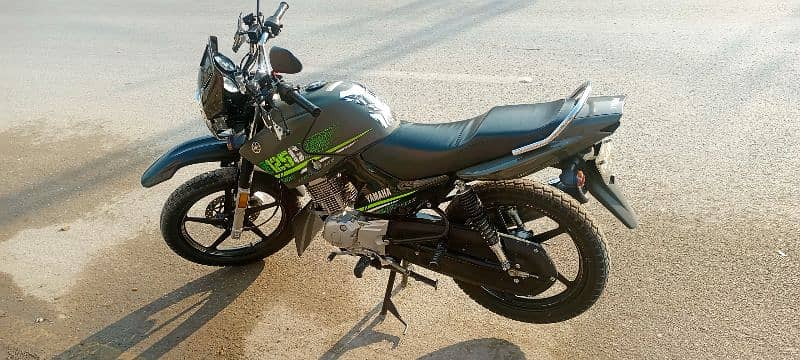 *Yamaha YBR 125G Model 2024 [ TOTAL GENIUN]* 5