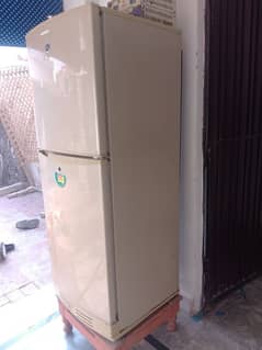 PEL refrigerator in good condition