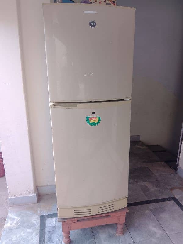 PEL refrigerator in good condition 4