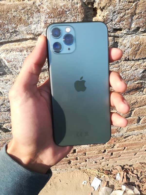 Iphone 11 pro (factory unlocked) 2