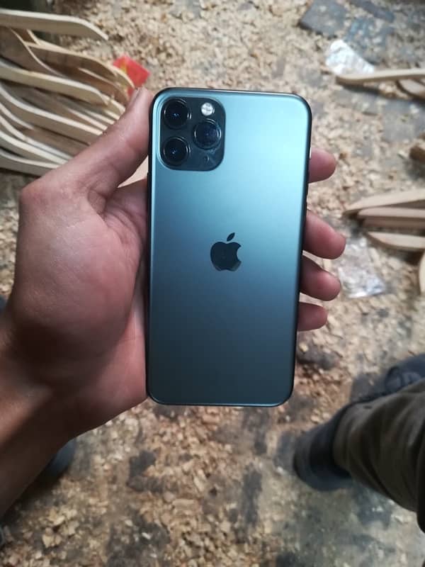 Iphone 11 pro (factory unlocked) 16