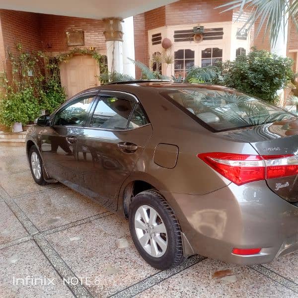 Toyota Corolla Altis Grande 2017 16