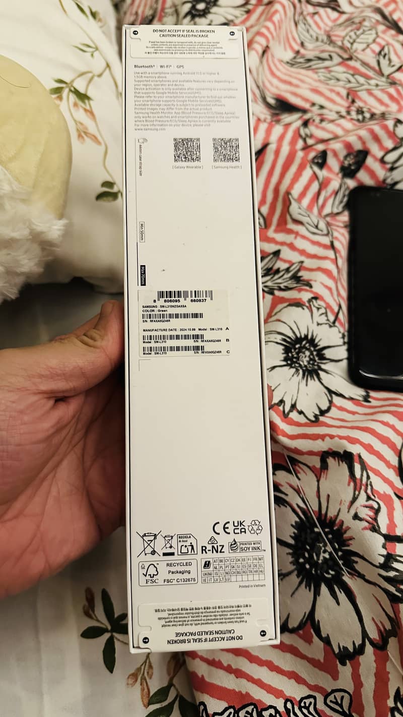 Box packed samsung galaxy watch 7 1